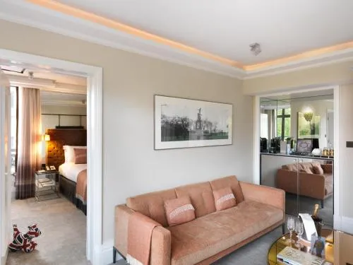 The Athenaeum Hotel & Residences photo 32