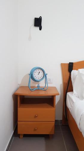 Una cama o camas en una habitación de בית בלב מדבר little house in the desert