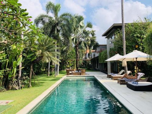 Zdjęcie z galerii obiektu Kamehameha Luxury Villa w mieście Seminyak