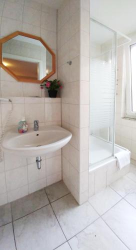 Ein Badezimmer in der Unterkunft Hotel M68