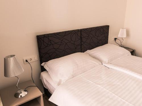 里耶卡Rirooms的相册照片