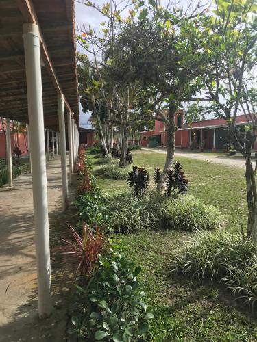 Taman di luar Iate Clube Rio Verde - Ilha Comprida