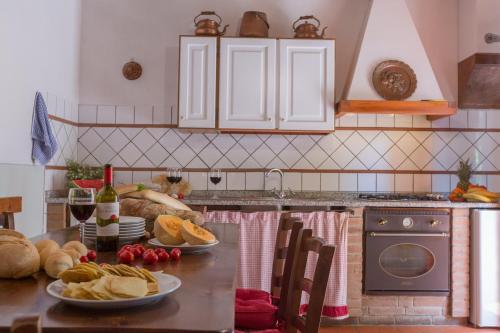Η κουζίνα ή μικρή κουζίνα στο Agriturismo Canale