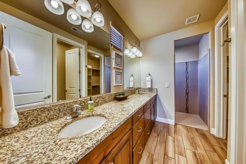Gallery image of Mountain View Retreat: Paradise Village at Zion #39 in Santa Clara