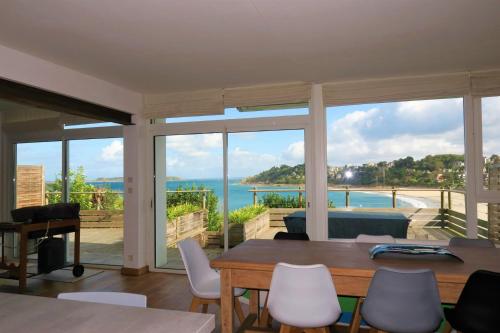Maison avec Terrasse Superbe Vue Mer plage de Trestraou - ref 907