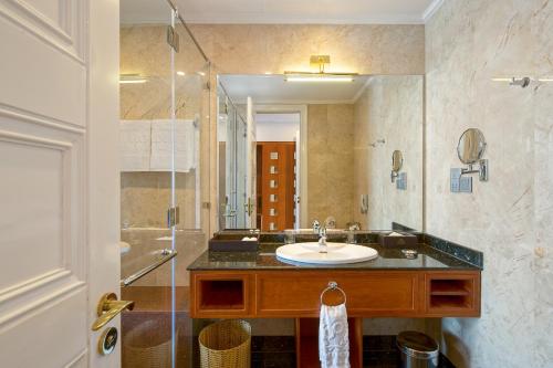 Ένα μπάνιο στο Samdi Da Nang Central Hotel