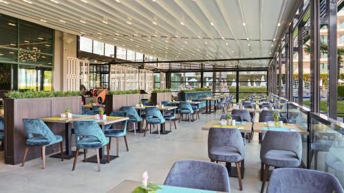 Εστιατόριο ή άλλο μέρος για φαγητό στο DIT Evrika Beach Club Hotel - All Inclusive