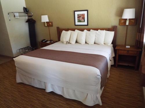 Thunderbird Lodge – Photos 3
