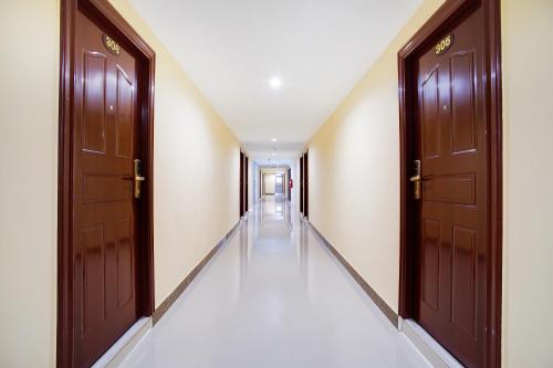 Gambar di galeri bagi Wises Hotel di Ban Bang Phra