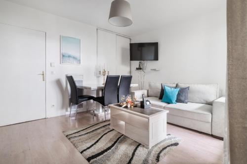 Appartement spacieux avec terrasse près de Paris et du Stade de France