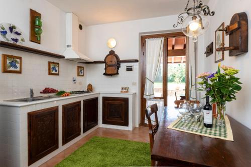 Dapur atau dapur kecil di Agriturismo La Rombaia