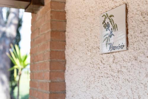 Sijil, anugerah, tanda atau dokumen lain yang dipamerkan di Agriturismo La Rombaia