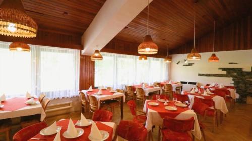 Restoran atau tempat lain untuk makan di Horský Hotel Neptun