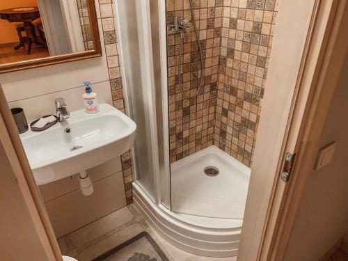 Phòng tắm tại Kurnakh Apartment
