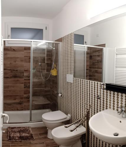 Koupelna v ubytování GioiaSulGarda