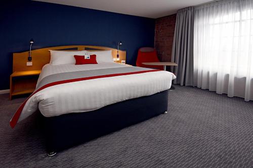 Holiday Inn Express Liverpool-Albert Dock, an IHG Hotel Image