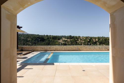 Ilys Home, a Country-chic Retreat with Pool & BBQ, By ThinkVilla