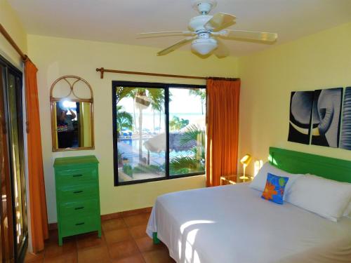 Gallery image of Nautibeach Beach Front Condos in North Beach in Isla Mujeres