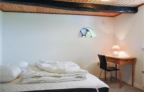 Postelja oz. postelje v sobi nastanitve Beautiful Home In Christiansfeld With Wifi