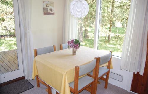Φωτογραφία από το άλμπουμ του Holiday Home Ristinge Vejle Ejerlaug Humble X σε Humble