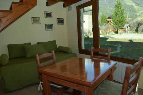 Dining area sa apartment