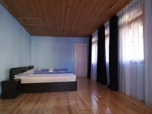 Gallery image of Guest house lela in Mestia