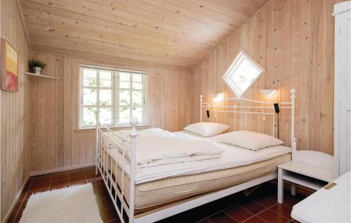 HaslevgårdeにあるAwesome Home In Hadsund With 4 Bedrooms, Sauna And Wifiのギャラリーの写真