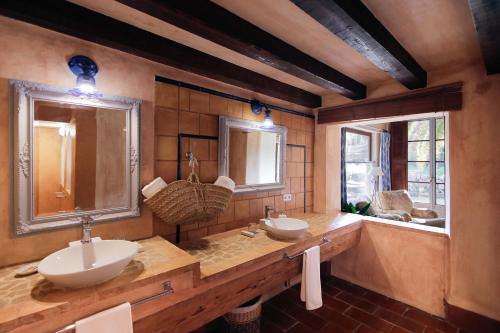 Ванна кімната в Hotel Finca Ca N'ai - Adults Only