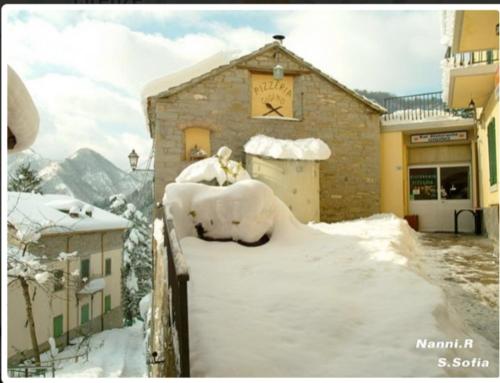 Locanda Ristorante Pizzeria DA GIGINO in de winter