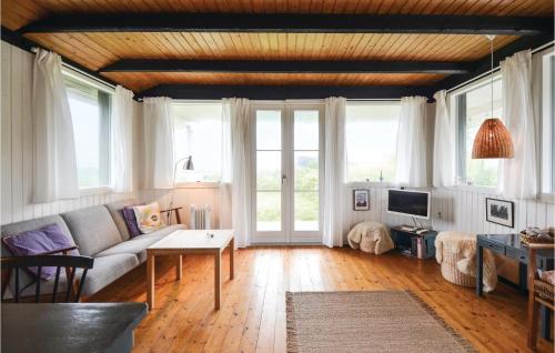 TV a/nebo společenská místnost v ubytování Holiday Home Bragevej
