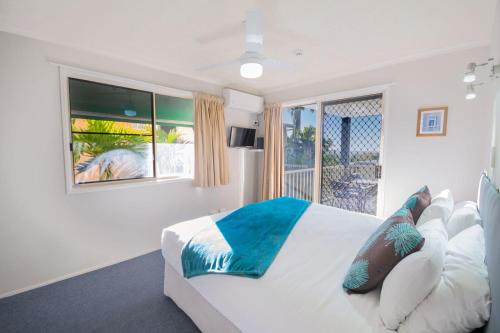 Cama o camas de una habitación en Airlie Apartments
