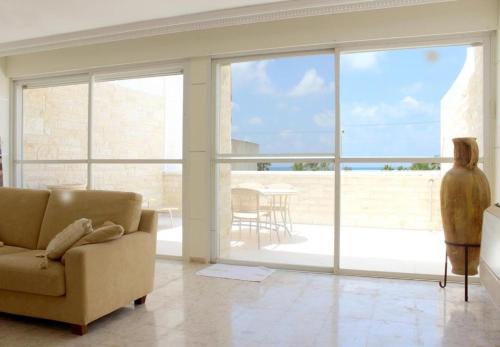 Galería fotográfica de Rachel imenu Duplex Apartment Amazing sea view en Ashdod