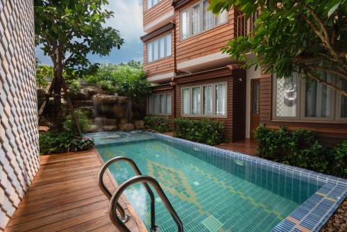 Kolam renang di atau dekat dengan Pastell Oldtown Chiang Mai