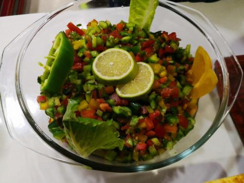 Comida en o cerca de este apartamento