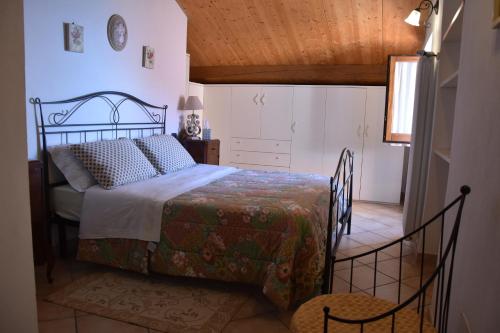 A bed or beds in a room at Case vacanza Reggimonti Cinque Terre