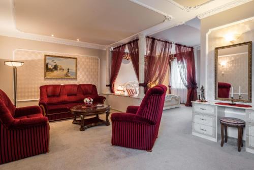 Hotel Bíbic és Tüskevár Étterem és Horgásztó