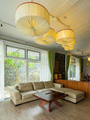 Gallery image of Happy Villa Owner in Ngọc Quang