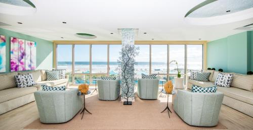 One Ocean Resort and Spa Image