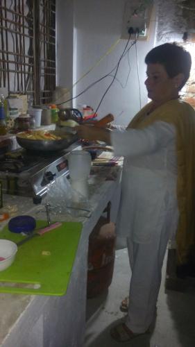 Επισκέπτες που μένουν στο Happy Homestay