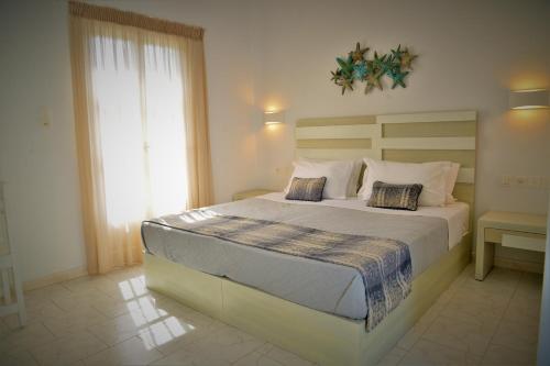 Gallery image of Dioni lux inn in Pachaina