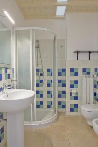 Ένα μπάνιο στο Fenisia Guest House option wellness