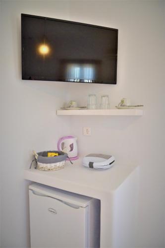 Gallery image of Dioni lux inn in Pachaina