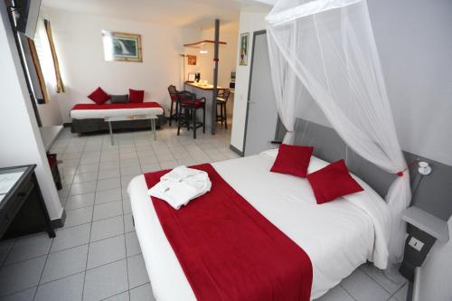 Gallery image of Hotel La Maison Creole in Le Gosier