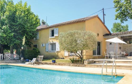 Beautiful Home In Meyreuil With 5 Bedrooms, Wifi And Outdoor Swimming Pool