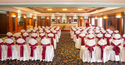 Un restaurante u otro lugar para comer en The Malla Hotel - Thamel, 2 km to Swayambhunath Temple