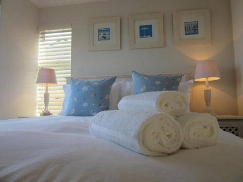 Postel nebo postele na pokoji v ubytování 57 Whale Rock Estate