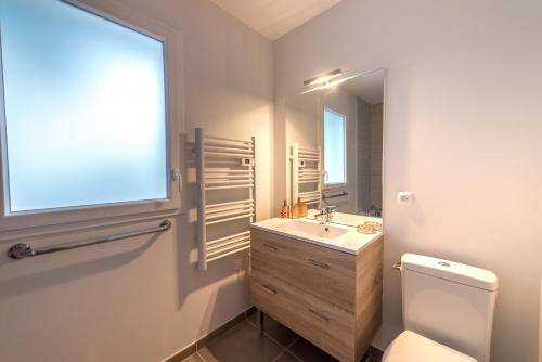 Bathroom sa La Maison du Port, une exclusivité LLA Selections by Location Lac Annecy