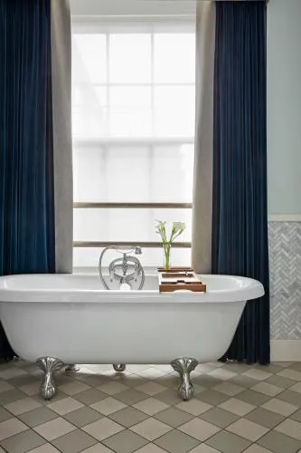 Kimpton Charlotte Square by IHG photo 12