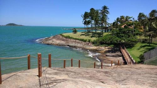 Gallery image of Praia do Morro - Guarapari - Apto 2 Quartos com Internet - Piscina - Ar Split - Edifício Gil Nogueira in Guarapari