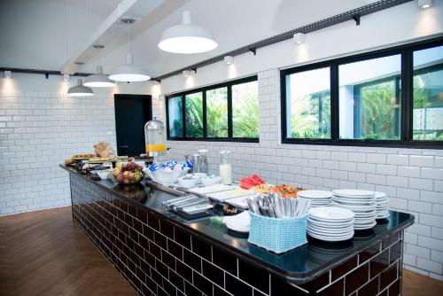 Eten bij of ergens in de buurt van het hotel

